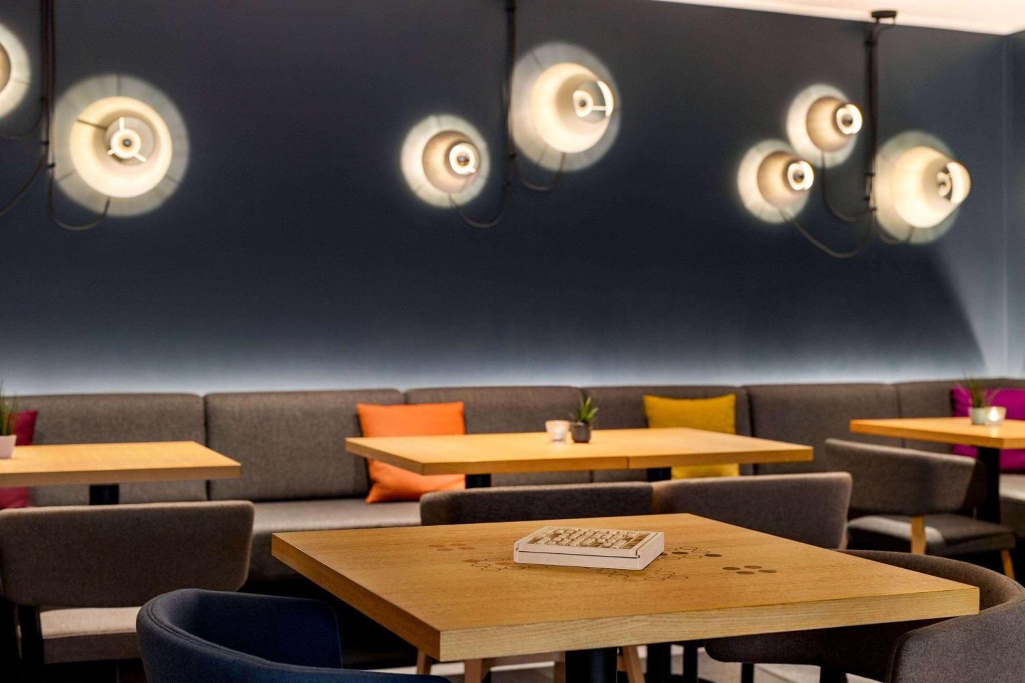 Vienna House Easy By Wyndham Coburg Hotel Екстериор снимка