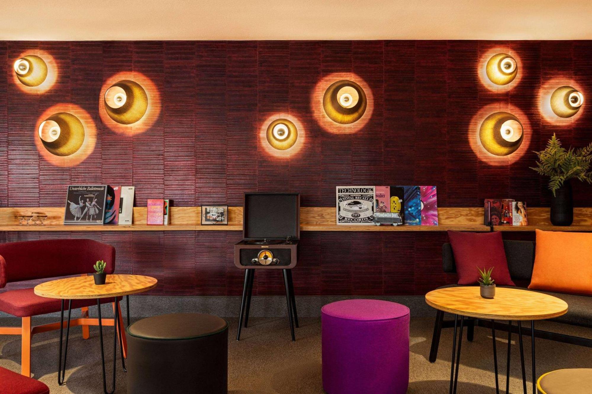 Vienna House Easy By Wyndham Coburg Hotel Екстериор снимка